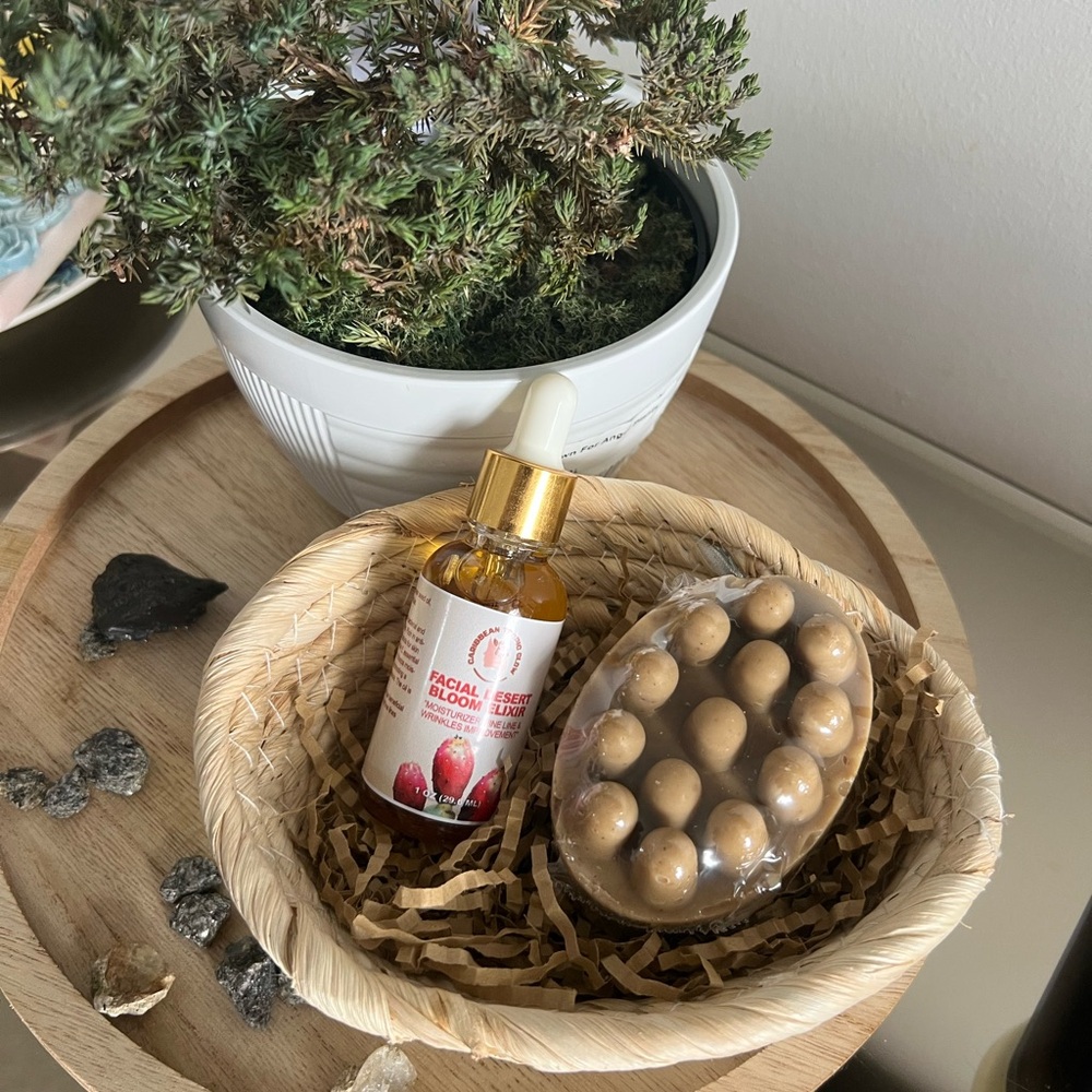 Facial Bloom Serum with Handcrafted all spices cold process soap
